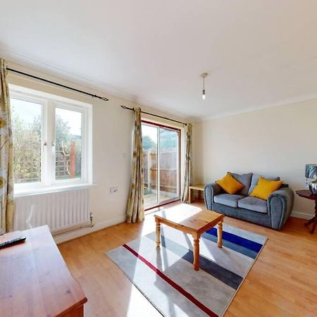 Super 2 Bed House With Privategarden London Eksteriør billede